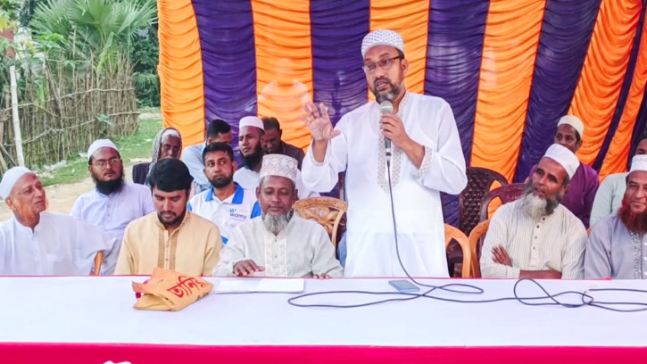 দাঁড়িপাল্লাকে বিজয়ী করতে ফুলবাড়ীয়ায় জামায়াতের প্রার্থীর নির্বাচনী গণসংযোগ 